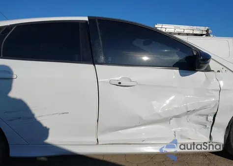 2017 Ford Focus St from USA, damaged, VIN 1FADP3L90HL296288